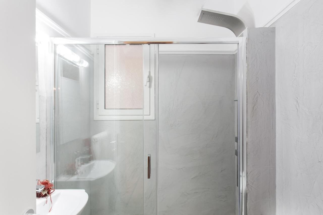 Syntagma Private Sweet Safe Double Rooms With Shared Bathroom 雅典 外观 照片