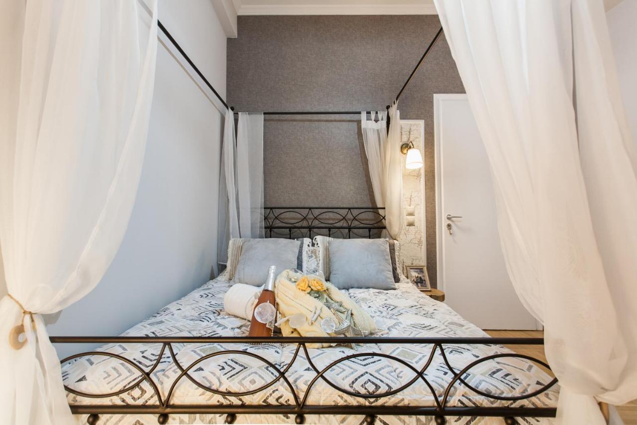 Syntagma Private Sweet Safe Double Rooms With Shared Bathroom 雅典 外观 照片
